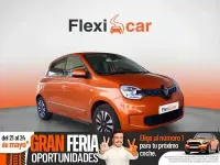 Usado Renault Twingo Techno 59 kW (81 CV) 2022 Naranja Utilitario