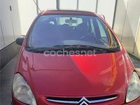 Usado Citroën Xsara Picasso Exclusive 90 CV (66 kW) 2004 Rojo Monovolumen