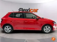 Usado Skoda Fabia Style 95 CV (69 kW) 2021 Rojo Utilitario