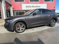 Usado Maserati Levante GranLusso 275 CV (202 kW) 2017 Gris SUV