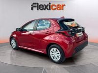 Usado Toyota Yaris Hybrid Style 116 CV (85 kW) 2022 Burdeos Utilitario