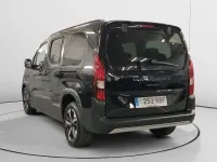 Usado Peugeot Rifter GT 131 CV (96 kW) 2025 Negro Monovolumen
