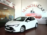 Begagnad Toyota Corolla Business Edition 122 HK (89 kW) 2020 Vit Sedan