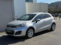 Usado Kia Rio 86 CV (63 kW) 2011 Gris Utilitario