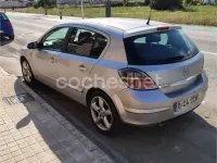 Usado Opel Astra Sport 105 CV (77 kW) 2008 Gris / plata Berlina