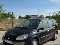 Usado Renault Grand Scénic II Privilege 105 CV (77 kW) 2007 Negro Monovolumen