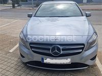 Usado Mercedes A180 Urban 109 CV (80 kW) 2014 Gris / plata Berlina