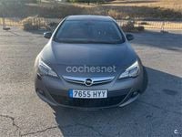 Usado Opel Astra GTC Sportive 130 CV (95 kW) 2015 Gris / plata Berlina