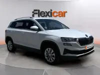 Usado Skoda Karoq Ambition 150 HP (110 kW) 2022 Branco SUV