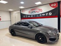 Usado Mercedes CLA220 AMG line 170 CV (125 kW) 2014 Gris / plata Berlina
