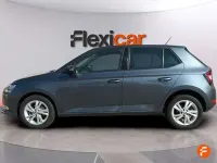 Usado Skoda Fabia Ambition 95 CV (69 kW) 2020 Gris Utilitario