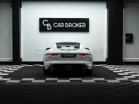 Usado Jaguar F-Type R-Dynamic 300 CV (220 kW) 2018 Blanco Coupe