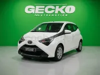 Usado Toyota Aygo X-cite 72 CV (52 kW) 2020 Blanco Utilitario