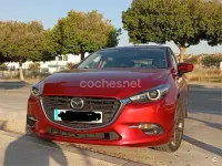 Usado Mazda 3 Edition 120 CV (88 kW) 2018 Rojo Berlina