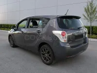 Usado Toyota Verso Advance 147 CV (108 kW) 2015 Gris / plata Monovolumen