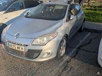 Usado Renault Mégane Dynamique 110 CV (80 kW) 2012 Gris / plata Berlina