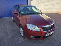 Usado Skoda Fabia Comfort 80 CV (58 kW) 2008 Burdeos Utilitario