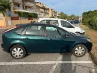 Usado Ford Focus Trend 100 CV (73 kW) 2008 Verde Berlina