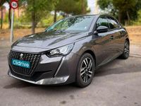 Usado Peugeot 208 Allure 101 CV (74 kW) 2023 Gris Utilitario