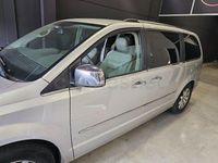 Usado Chrysler Grand Voyager Limited 163 CV (119 kW) 2010 Gris / plata Monovolumen