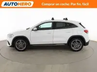 Usado Mercedes GLA180 AMG line 136 CV (100 kW) 2021 Blanco SUV