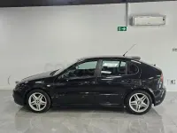 Usado Seat Leon FR 150 CV (110 kW) 2004 Negro Utilitario