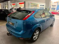 Usado Ford Focus Trend 115 CV (84 kW) 2006 Azul Berlina