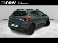 Usado Dacia Sandero Extreme 100 CV (73 kW) 2024 Verde Berlina