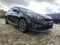 Usado Kia Ceed GT GT-Line 136 HP (100 kW) 2021 Preto Sedan