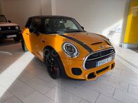 Usado Mini John Cooper Works 231 CV (169 kW) 2018 Naranja Utilitario