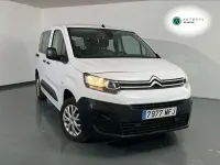 Usado Citroën Berlingo Feel 102 CV (75 kW) 2023 Blanco Monovolumen