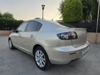 Usado Mazda 3 110 CV (80 kW) 2006 Beige Berlina