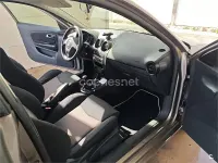 Usado Seat Ibiza Reference 75 CV (55 kW) 2003 Gris / plata Utilitario