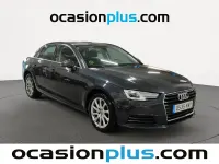 Usado Audi A4 Advanced 150 CV (110 kW) 2018 Gris / plata Berlina