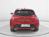 Usado Toyota Corolla Style 122 CV (89 kW) 2022 Rojo Utilitario