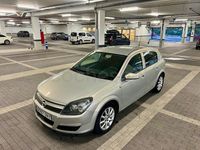 Usado Opel Astra Cosmo 120 CV (88 kW) 2005 Beige Berlina