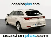 Usado Seat Leon Style 130 CV (95 kW) 2023 Blanco Familiar