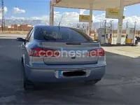Usado Renault Laguna II Privilege 120 CV (88 kW) 2005 Azul Berlina