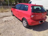 Usado VW Polo Trendline 75 CV (55 kW) 2003 Rojo Berlina
