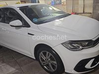 Usado VW Polo R-line 95 CV (69 kW) 2022 Blanco Utilitario