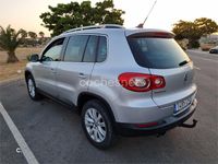 Usado VW Tiguan 140 CV (102 kW) 2008 Gris / plata SUV