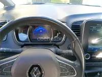 Usado Renault Grand Scénic IV Zen 130 CV (95 kW) 2017 Gris / plata Monovolumen