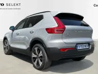 Usado Volvo XC40 Plus 185 kW (252 CV) 2022 Plateado SUV