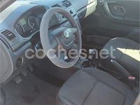 Usado Skoda Fabia Active 60 CV (44 kW) 2014 Gris / plata Berlina