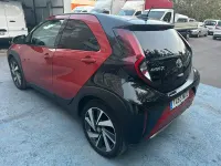 Usado Toyota Aygo X Edition 72 CV (52 kW) 2022 Rojo SUV