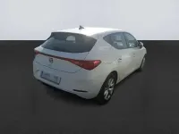 Usado Seat Leon Style 115 CV (84 kW) 2021 Blanco Utilitario