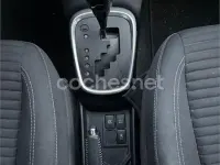 Usado Toyota Yaris Hybrid 100 CV (73 kW) 2019 Blanco Berlina