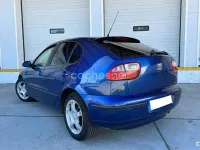Usado Seat Leon Stella 68 CV (50 kW) 2004 Azul Utilitario