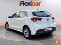 Usado Kia Rio 100 CV (73 kW) 2018 Blanco