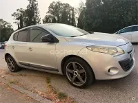 Usado Renault Mégane III Dynamique 105 CV (77 kW) 2010 Gris / plata Berlina